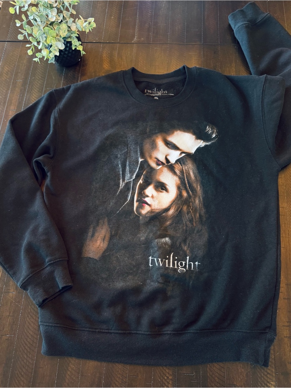 Official Twilight Edward & Bella Crewneck Sweatshirt Lionsgate Size M Graphic